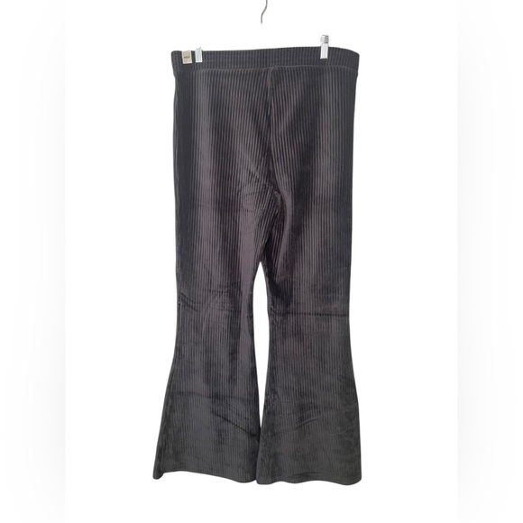 Aerie Groove On Velour Flare Pants Dark Gray Size XL NWT - Picture 2 of 6